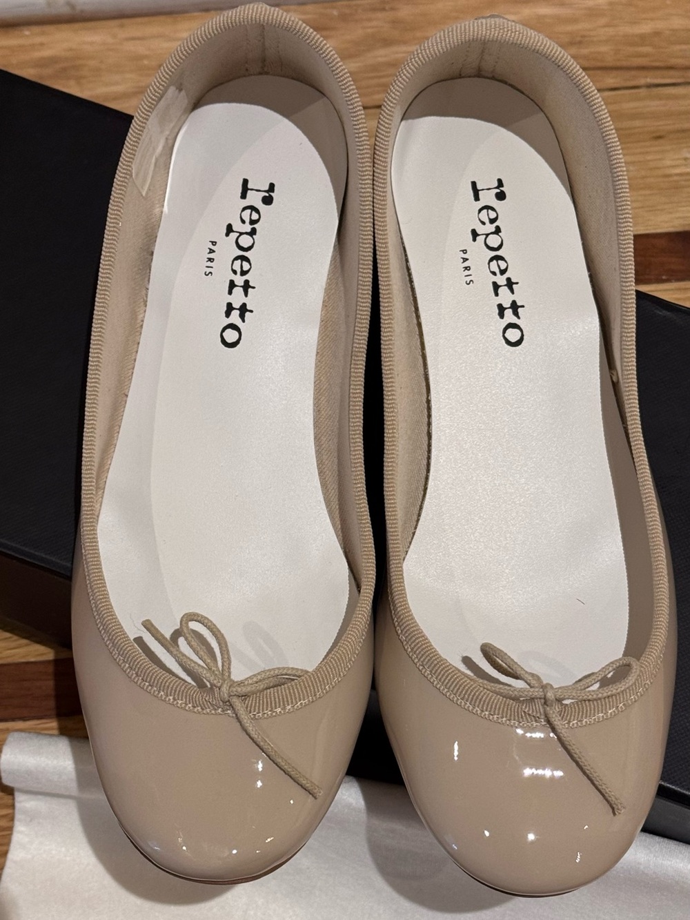 Repetto Women’s Nude Patent Leather Ballet Flats